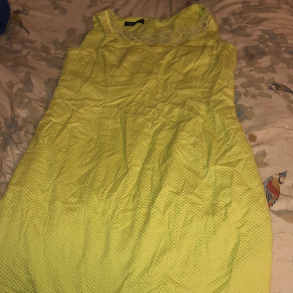 Causal dress
